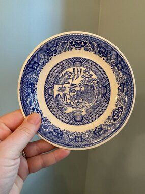 Royal China Blue Willow Saucer Plate 6-Inch Vintage China With Classic Blue & Wh